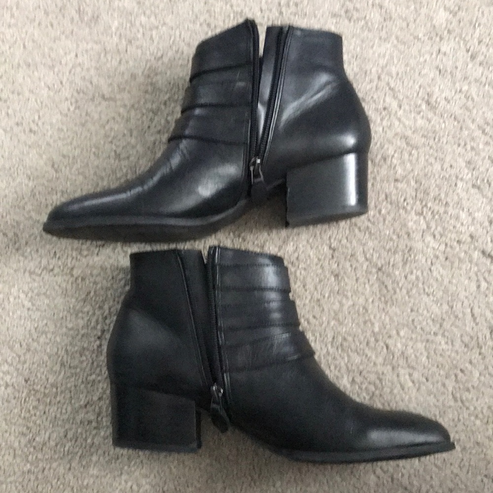 Via Spiga black leather ankle booties 7.5 - Picture 3 of 5